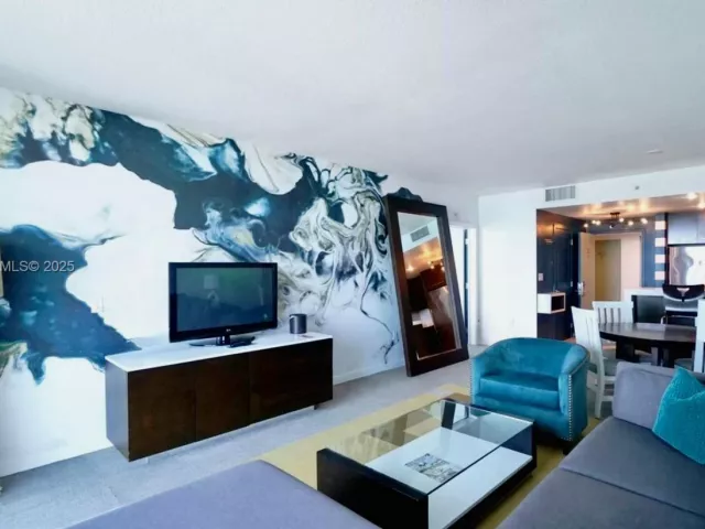 2-bedroom condo for sale in Sunny Isles Beach - 17315 Collins Ave 602 - MondialRealty