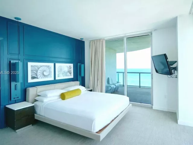 2-bedroom condo for sale in Sunny Isles Beach - 17315 Collins Ave 602 - MondialRealty