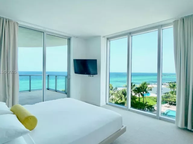 2-bedroom condo for sale in Sunny Isles Beach - 17315 Collins Ave 602 - MondialRealty