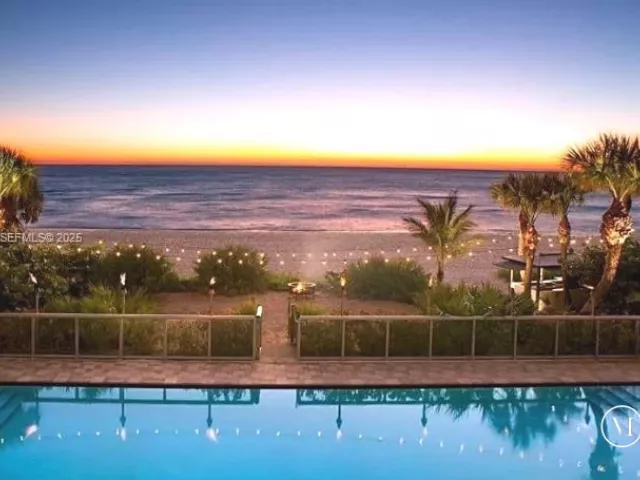 2-bedroom condo for sale in Sunny Isles Beach - 17315 Collins Ave 602 - MondialRealty