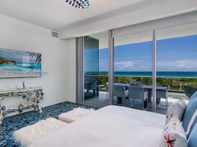 4-bedroom condo for sale in Surfside - 9349 Collins Ave 205 - MondialRealty