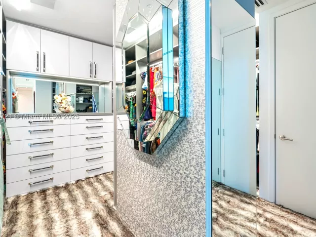 4-bedroom condo for sale in Surfside - 9349 Collins Ave 205 - MondialRealty