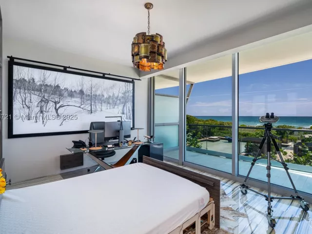 4-bedroom condo for sale in Surfside - 9349 Collins Ave 205 - MondialRealty