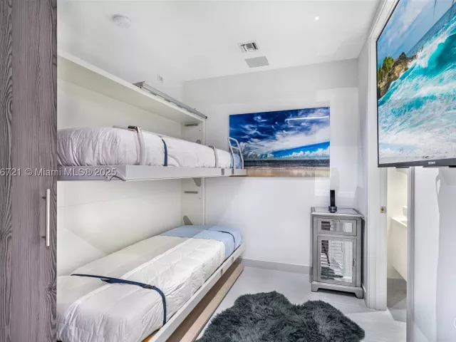 4-bedroom condo for sale in Surfside - 9349 Collins Ave 205 - MondialRealty