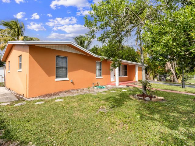 Home for sale at 3329 El Vedado Court E - photo 6733255