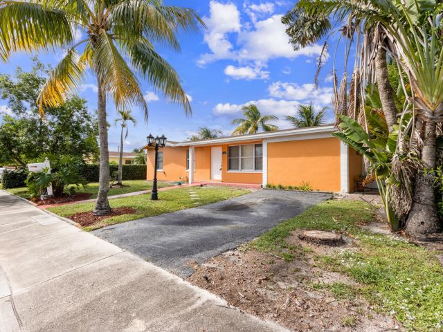 Home for sale at 3329 El Vedado Court E - photo 6733256