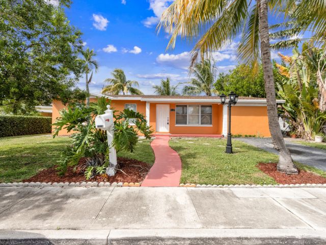 Home for sale at 3329 El Vedado Court E - photo 6733257