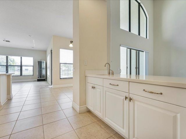 Home for rent at 16794 Bridge Crossing Circle - photo 6739013