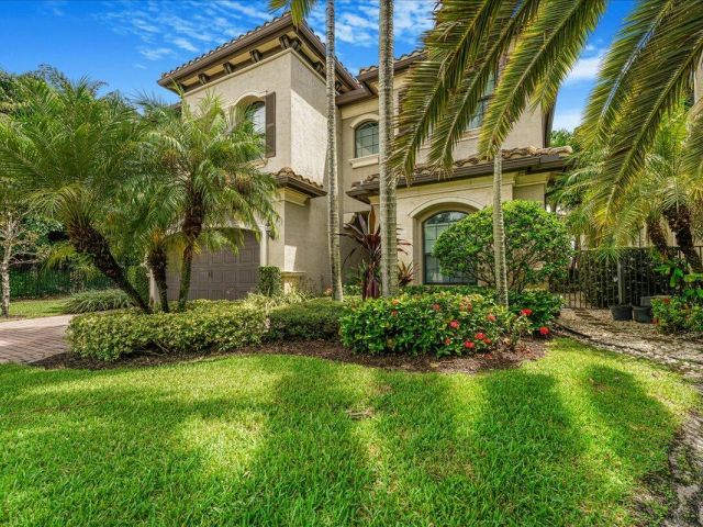 Home for rent at 16794 Bridge Crossing Circle - photo 6739021