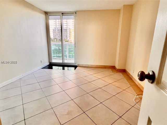 Apartment for sale  Unit #607 - photo 6733629