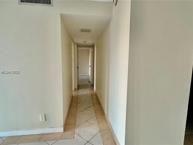 Apartment for sale  Unit #607 - photo 6733630