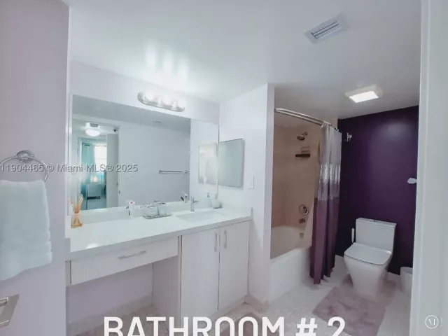 2-bedroom condo for sale in Sunny Isles Beach -  - MondialRealty