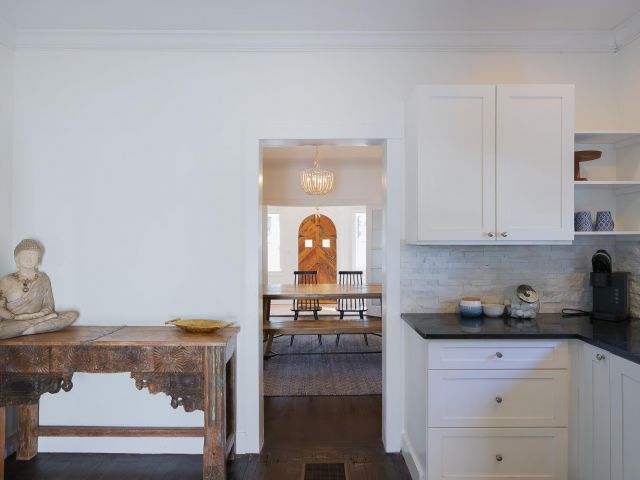 Home for rent at 717 Forest Hill Boulevard - photo 6733635