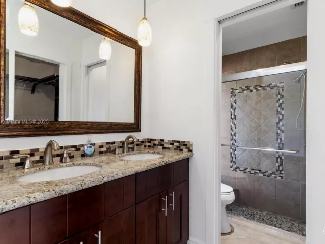 3-bedroom home for rent in Boca Raton - 21344 S Escondido Way S - MondialRealty