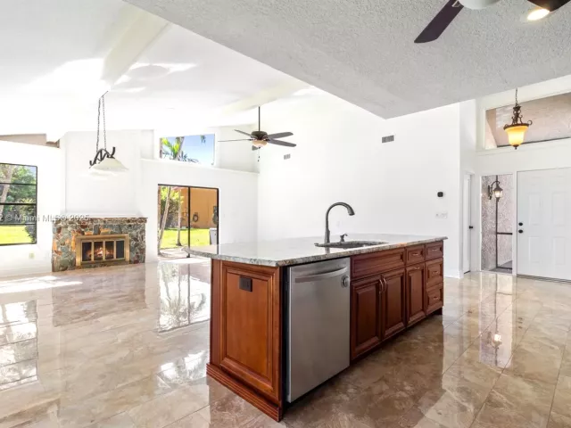 3-bedroom home for rent in Boca Raton - 21344 S Escondido Way S - MondialRealty