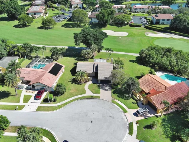 3-bedroom home for rent in Boca Raton - 21344 S Escondido Way S - MondialRealty