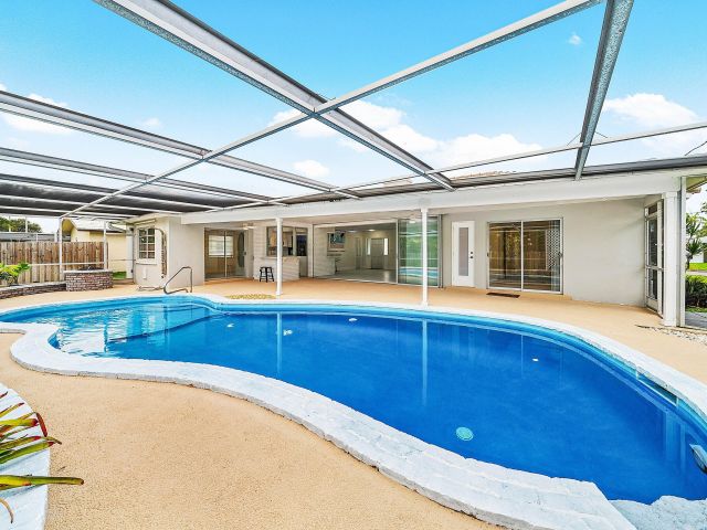 Home for sale at 262 NE 24th Court - photo 6766922