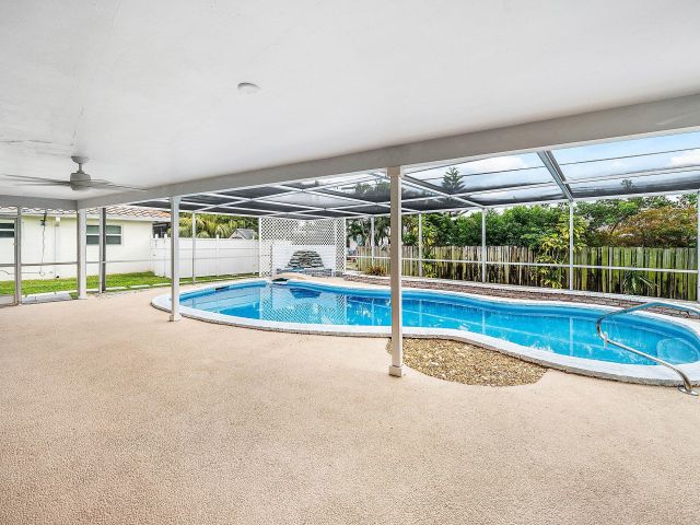 Home for sale at 262 NE 24th Court - photo 6766923