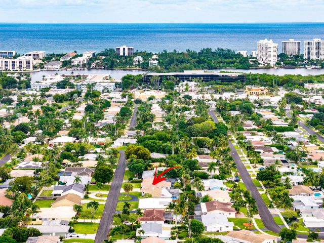 Home for sale at 262 NE 24th Court - photo 6766930