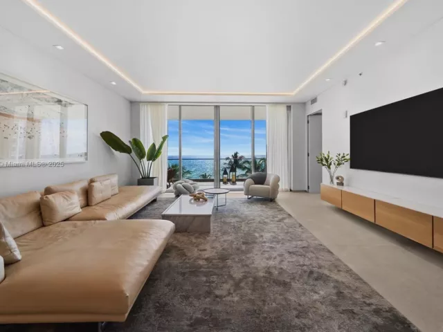 3-bedroom condo for sale in Sunny Isles Beach - 18975 Collins Ave 401 - MondialRealty