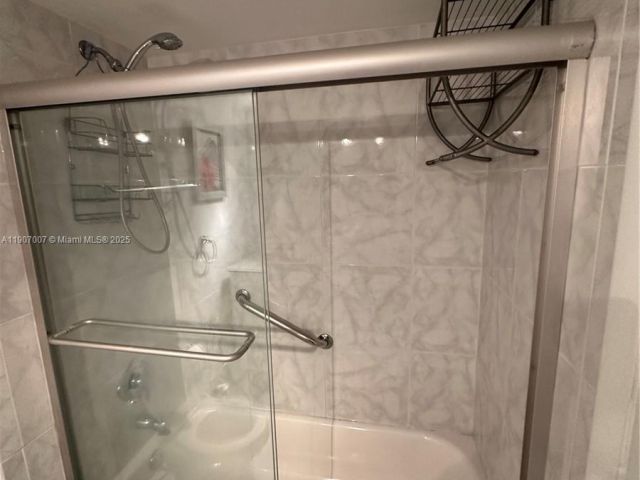 Apartment for rent  Unit #737 - photo 6738669