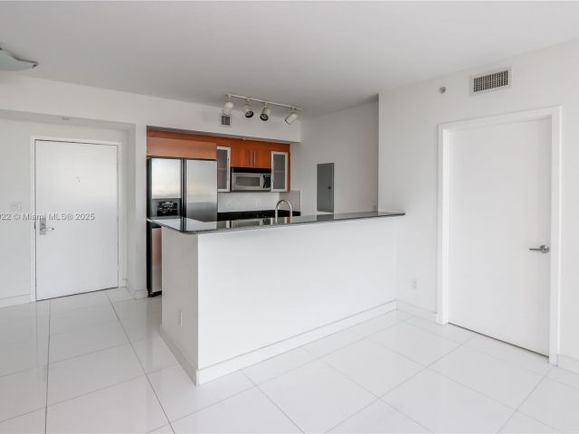 Apartment for sale  Unit #1722 - photo 6739558