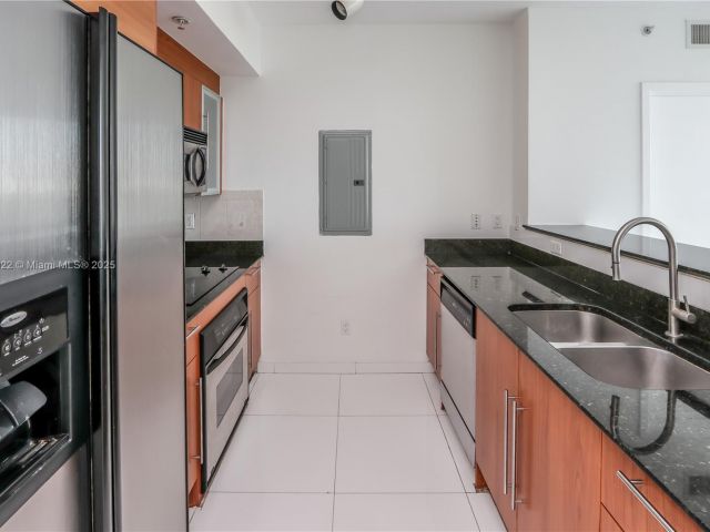 Apartment for sale  Unit #1722 - photo 6739562