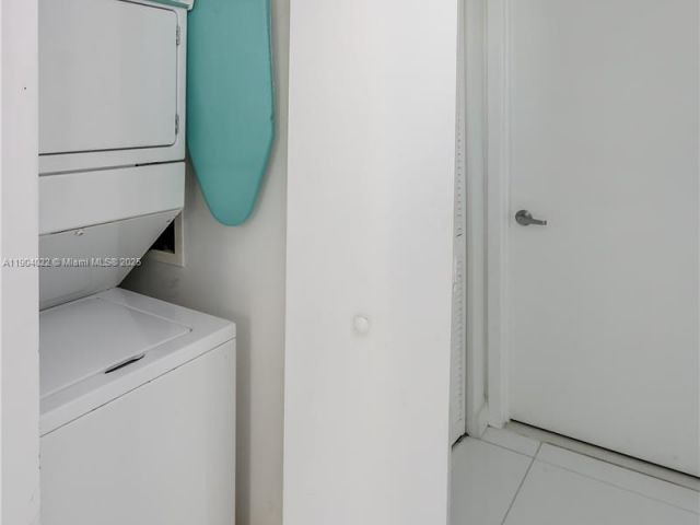 Apartment for sale  Unit #1722 - photo 6739568