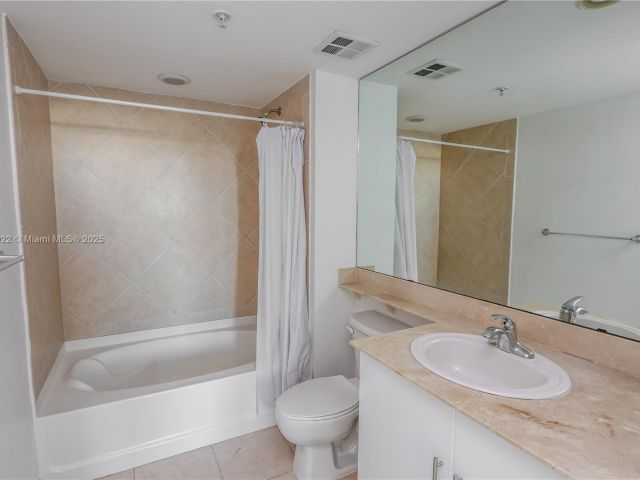 Apartment for sale  Unit #1722 - photo 6739570