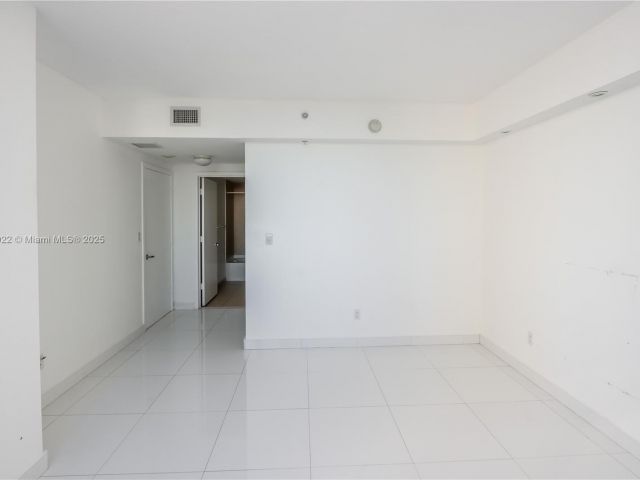 Apartment for sale  Unit #1722 - photo 6739572