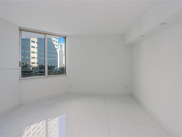 Apartment for sale  Unit #1722 - photo 6739573