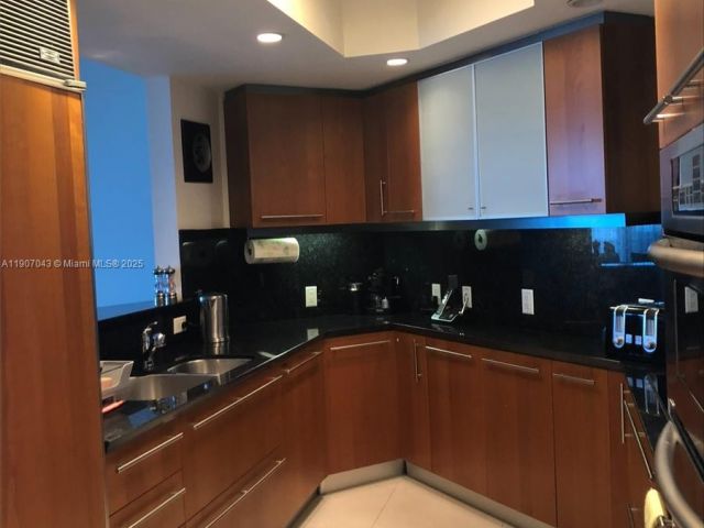 Apartment for sale  Unit #801 - photo 6738066