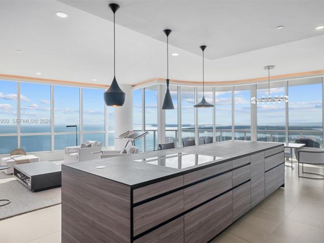 Apartment for sale  Unit #3203 - photo 6738416