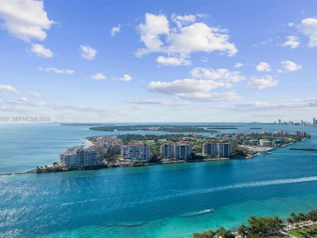 Apartment for sale  Unit #3203 - photo 6738423