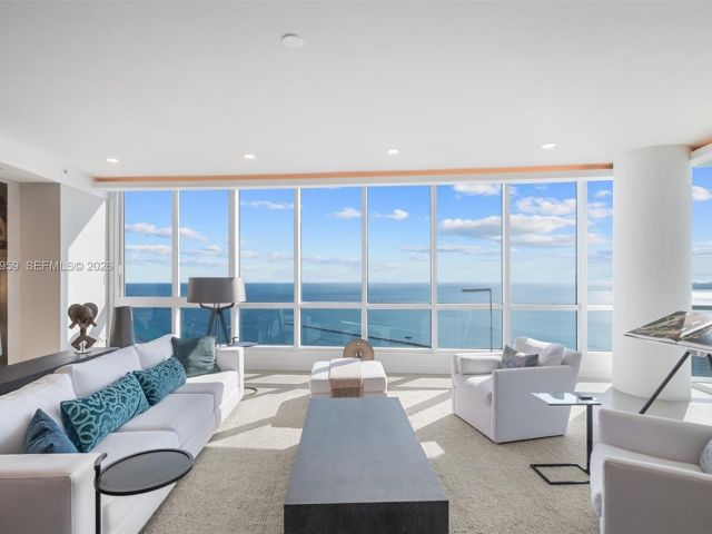 Apartment for sale  Unit #3203 - photo 6738427