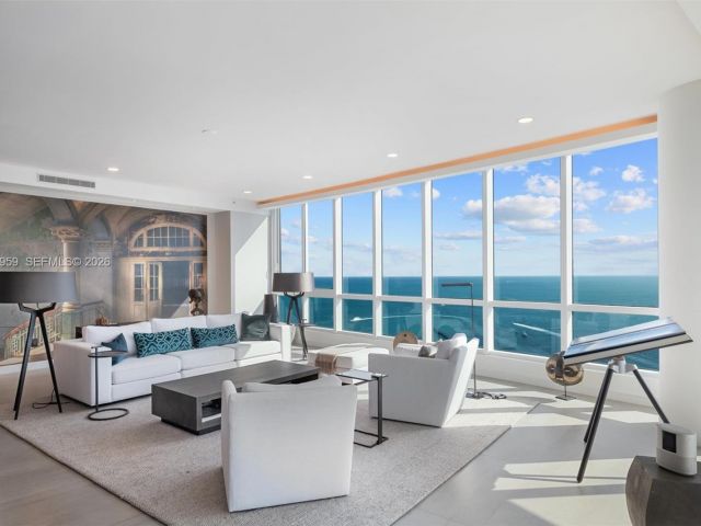 Apartment for sale  Unit #3203 - photo 6738428