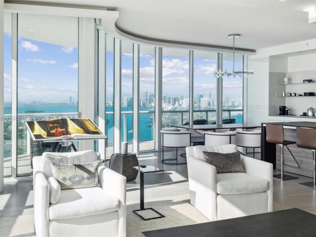 Apartment for sale  Unit #3203 - photo 6738430