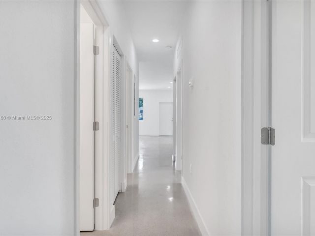 3-bedroom home for rent in Fort Lauderdale - 638 NW 15th Ave 0 - MondialRealty