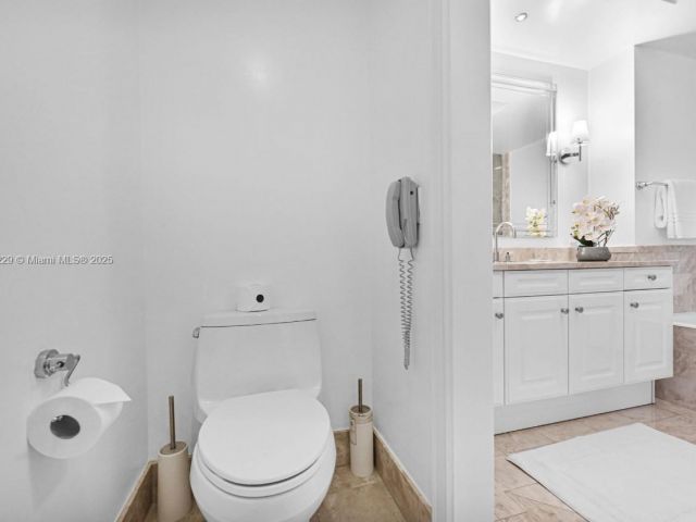 Apartment for rent  Unit #3401 - photo 6738675