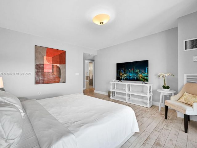 Apartment for rent  Unit #3401 - photo 6738682