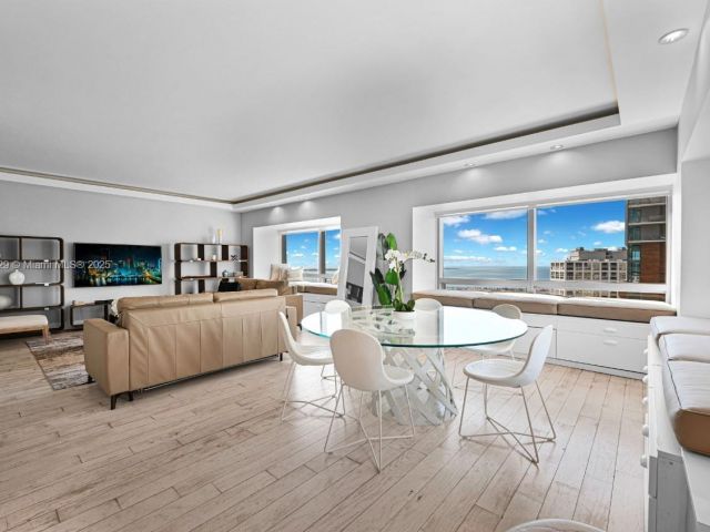 Apartment for rent  Unit #3401 - photo 6738693