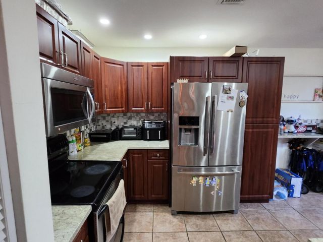 Home for rent at 5705 Fox Hollow Drive B - photo 6748840