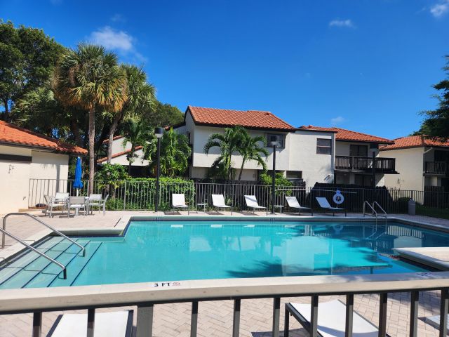 Home for rent at 5705 Fox Hollow Drive B - photo 6748845