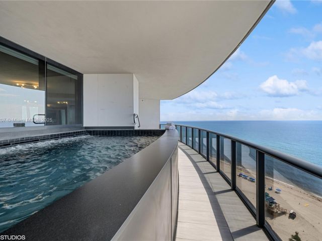 Apartment for sale  Unit #1101 - photo 6736753