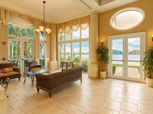 1-bedroom condo for rent in Sunny Isles Beach - 17150 N Bay Rd 2122 - MondialRealty