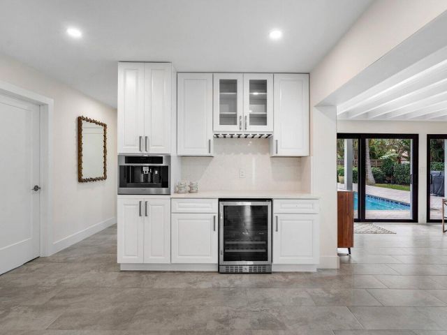 Home for rent at 2021 NW 3rd Avenue - photo 6739027