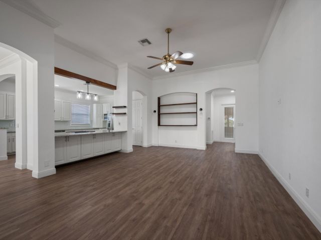 Home for rent at 9150 Bay Harbour Circle - photo 6737203