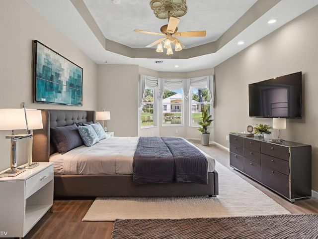 Home for sale at 7233 Francisco Bend Drive - photo 6737318