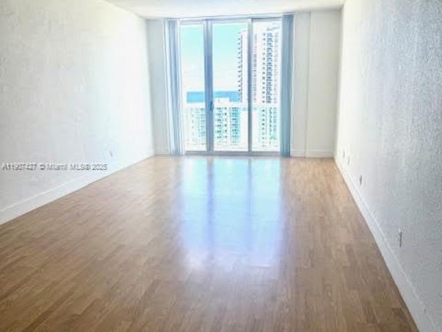 Apartment for rent  Unit #PH-21 - photo 7447592