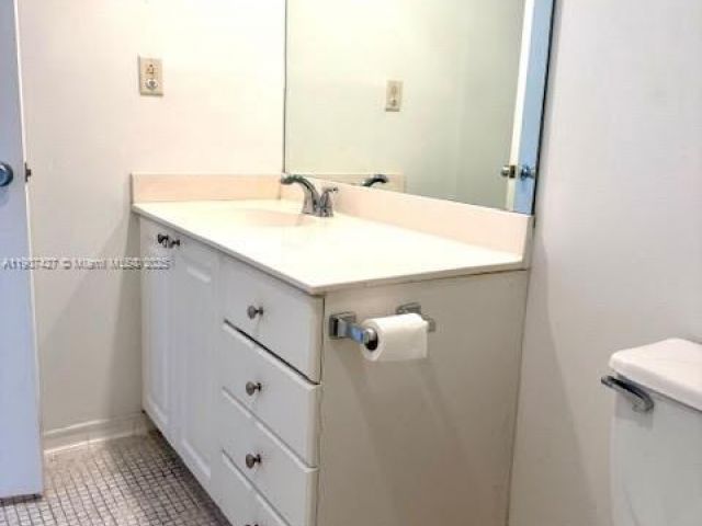 Apartment for rent  Unit #PH-21 - photo 7447600